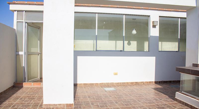 VENTA DE CASA DE 3 PISOS EN ALAMEDA COUNTRY CLUB